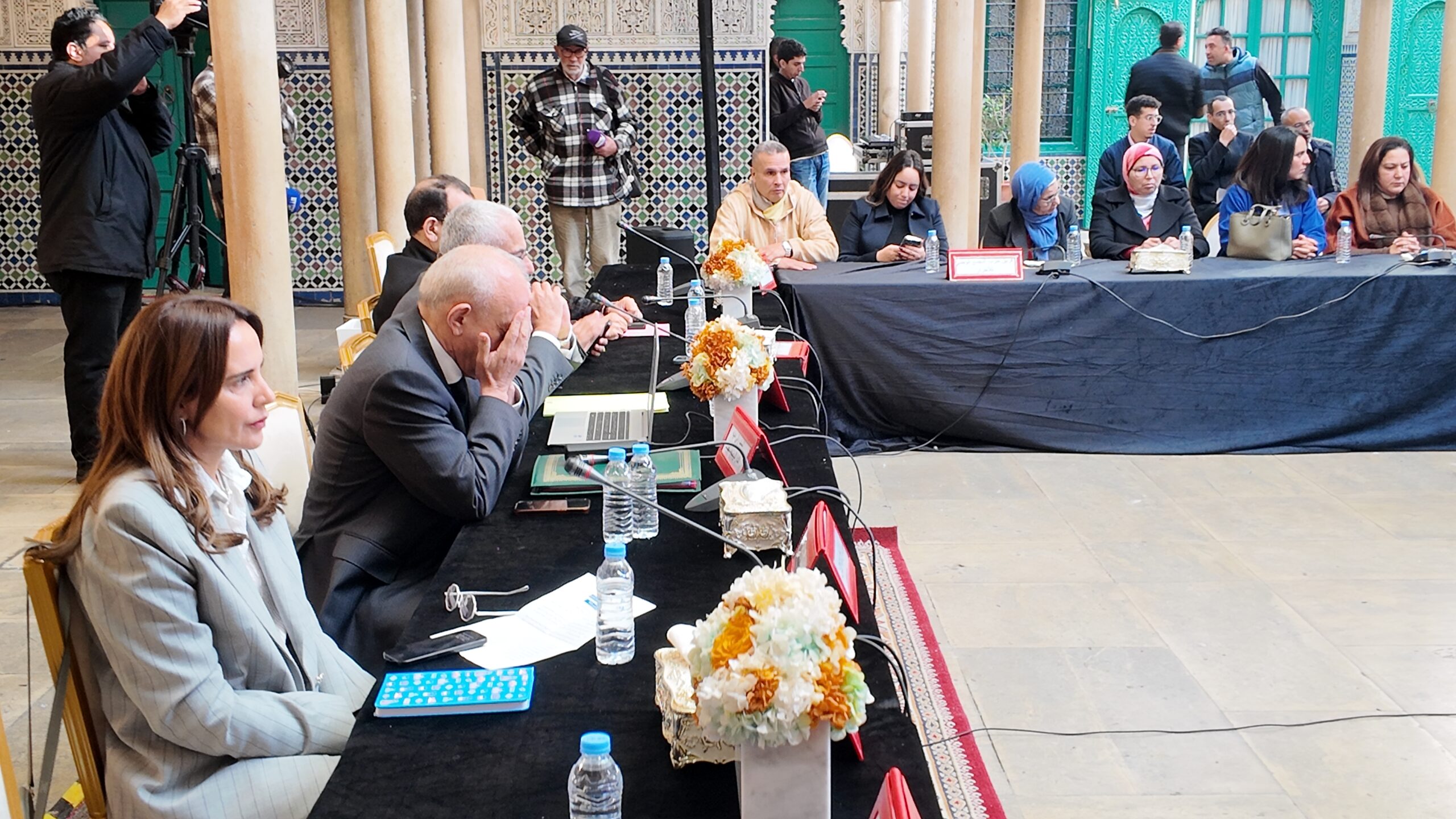 جهة الدارالبيضاء..إنطلقت أشغال دورتها الاستثنائية دون نصاب قانوني وصادقت على إحدث الشركة الجهوية "الدارالبيضاء رياضة" بالأغلبية المطلقة (فيديو)