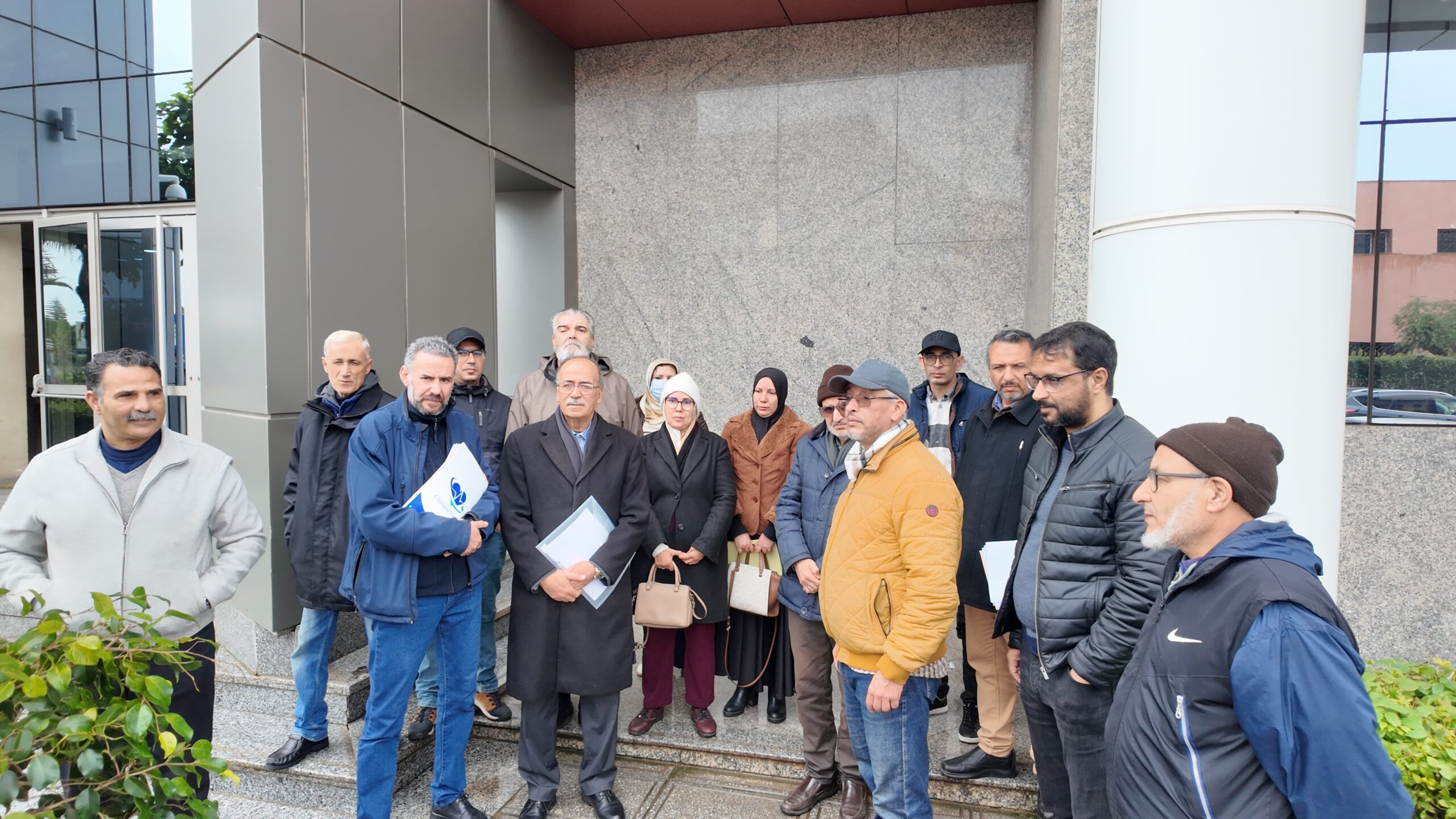 هل يتدخل التكوين المهني لإنقاذ مستخدميه من الموت أمام "تغول" شركة التأمين بعد توقفها عن التكفل بمصاريف أدوية أمراضهم المزمنة والسرطانات(فيديو)