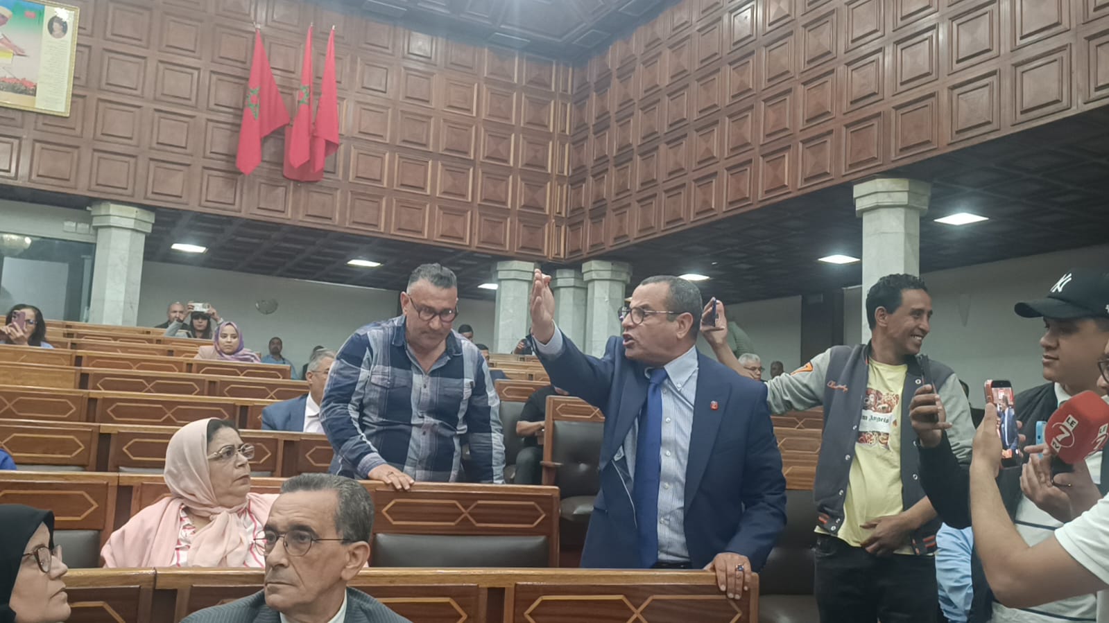 حزب الاستقلال بالدارالبيضاء يعتبر تفويت مرفق عمومي إلى جمعية استغلال لنفود وزير الشباب والتواصل